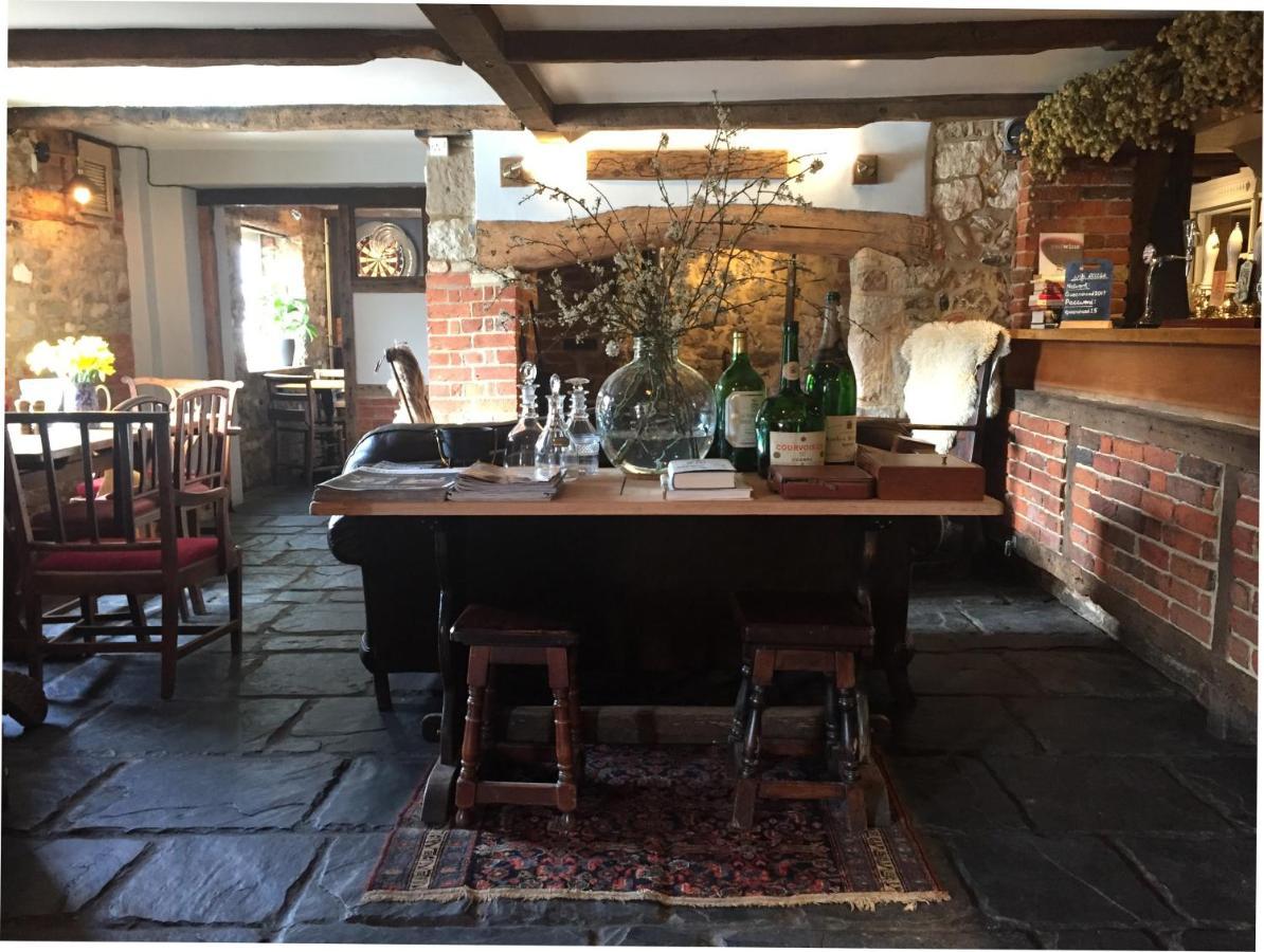 The Queen'S Head At Broad Chalke Hotel Esterno foto